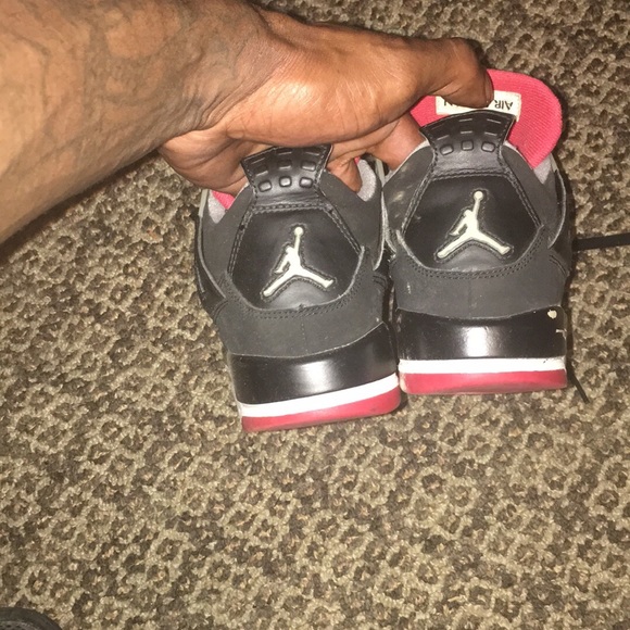 Jordan’s 6.5y - Picture 3 of 4